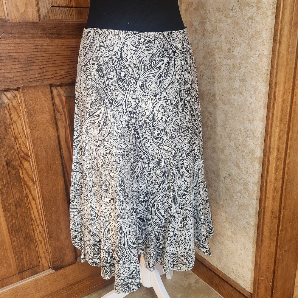 Areli Collection Silk Midi Skirt Black White Paisley Trumpet Sz 6 Scalloped Hem